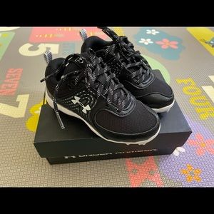 New Under Armour Unisex-Child Glyde Rm Jr. Softball Shoe size 11